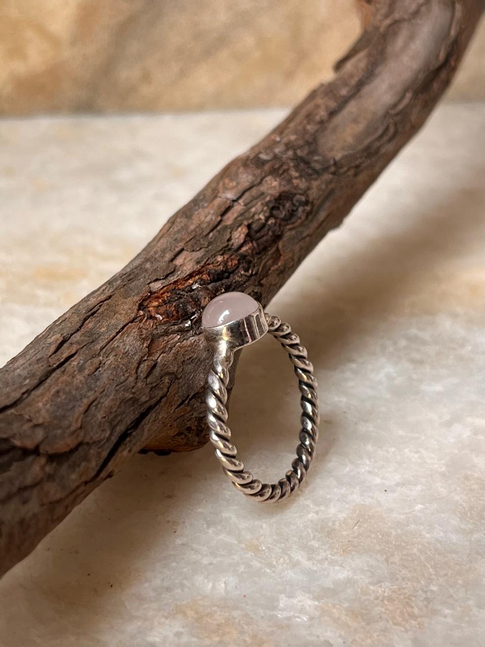 Rose Quartz Rope Band 925 Sterling Silver Ring
