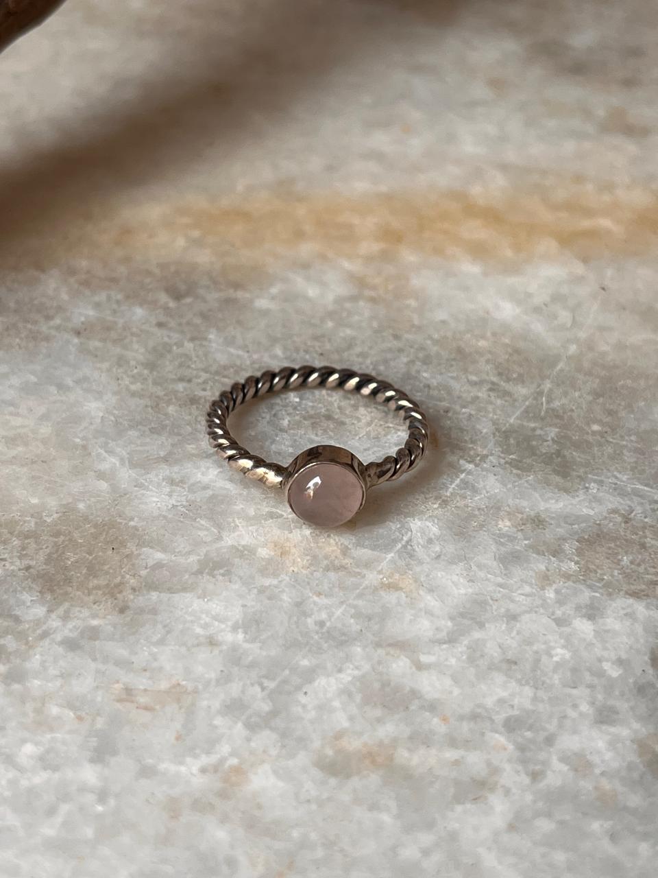 Rose Quartz Rope Band 925 Sterling Silver Ring