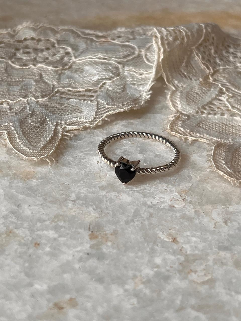 Black Spinel Heart Solitaire 925 Sterling Silver Ring