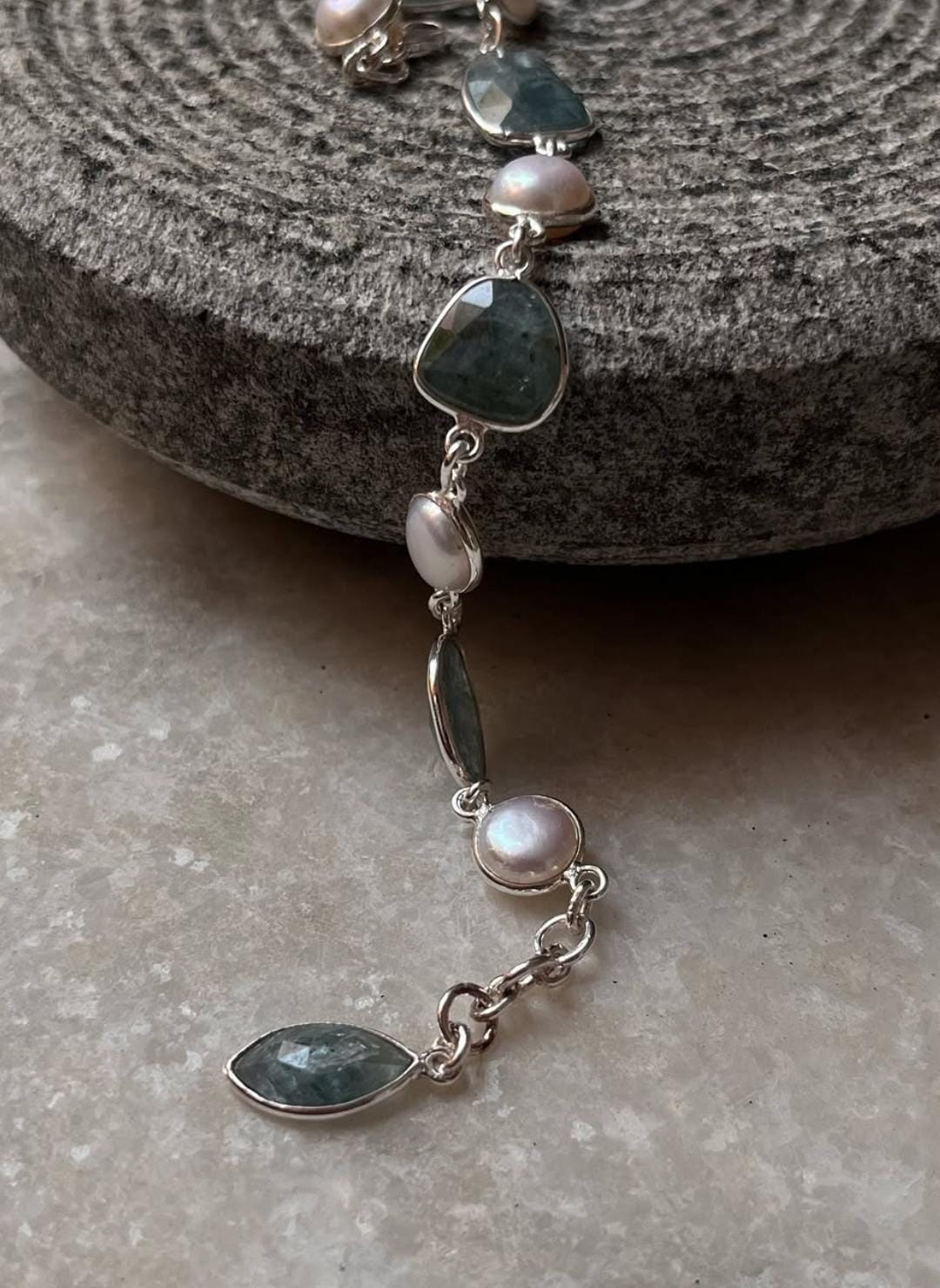 Delicate sterling silver bracelet with kyanite stones