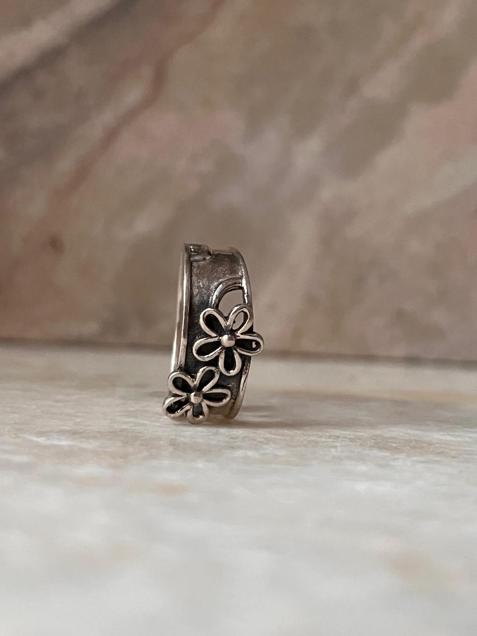 3D Floral Patch Cut Out Band 925 Sterling Silver Ring