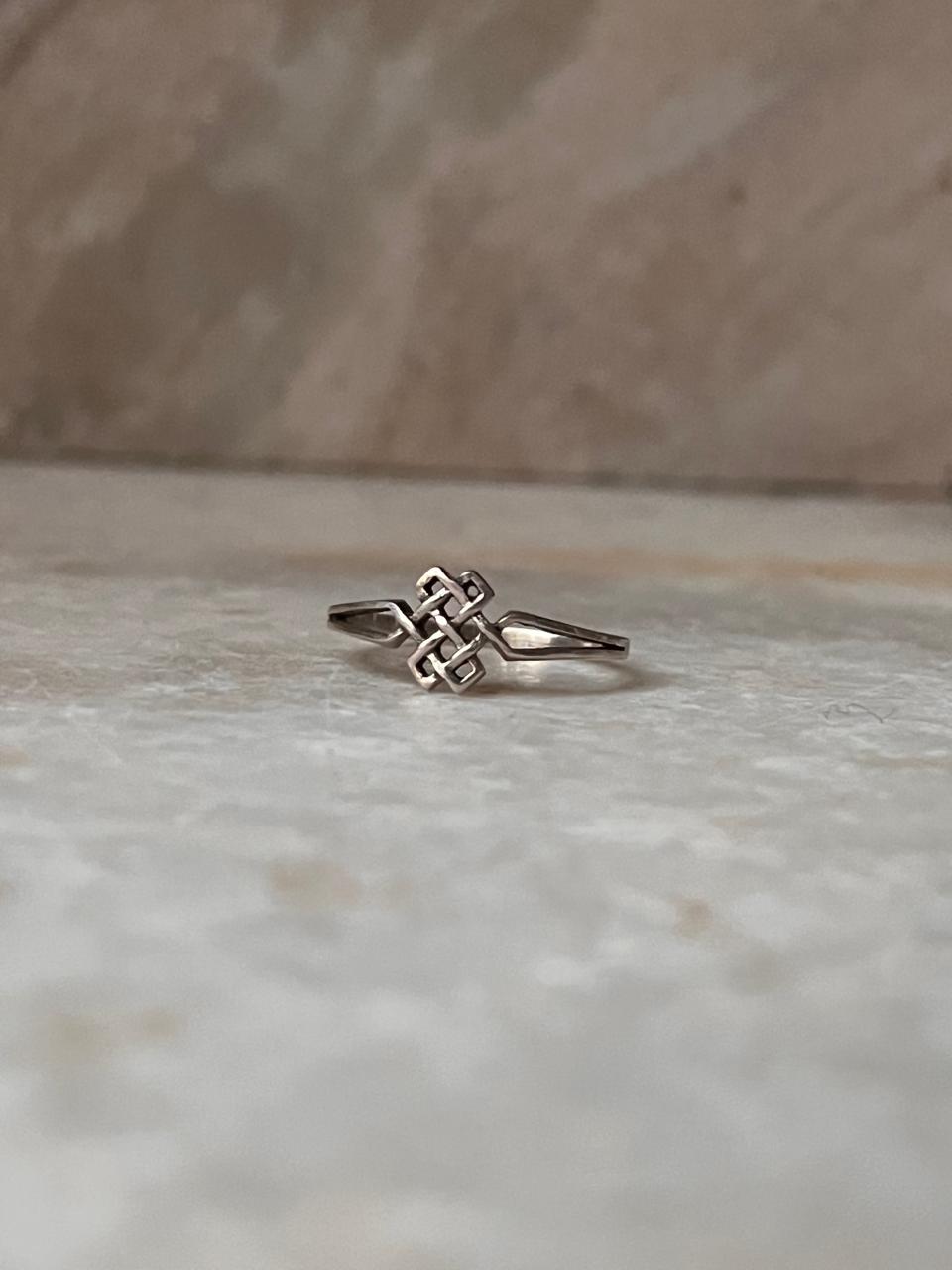 Karma Celtic Knot 925 Sterling Silver Ring