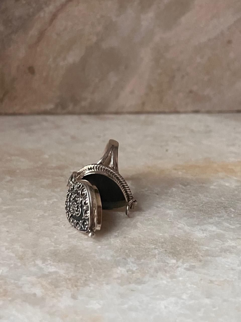 Plain Antique Boho Poisen /Storage 925 Sterling Silver Ring