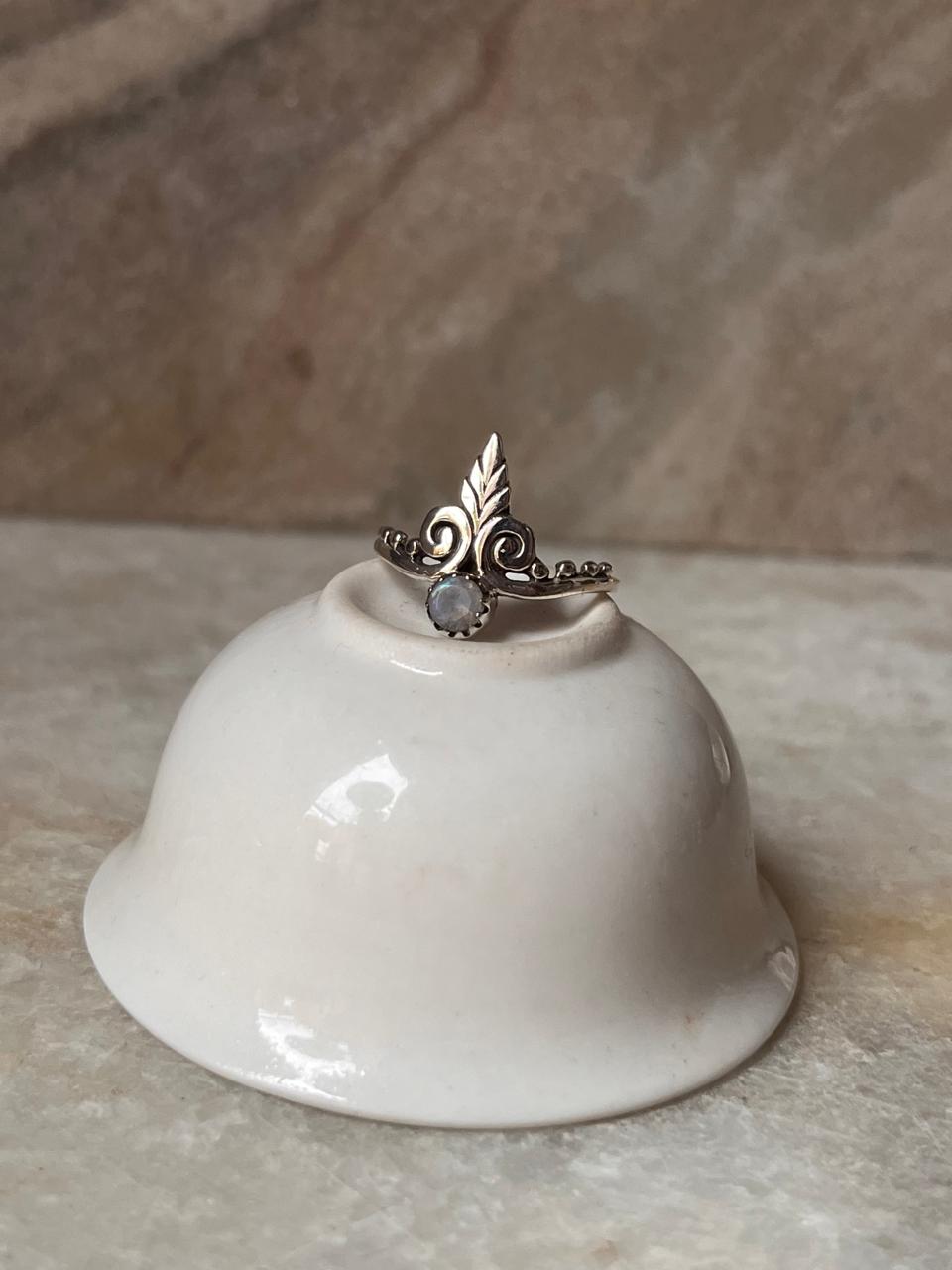 Moonstone Balinese Rawa Leaf 925 Sterling Silver Ring