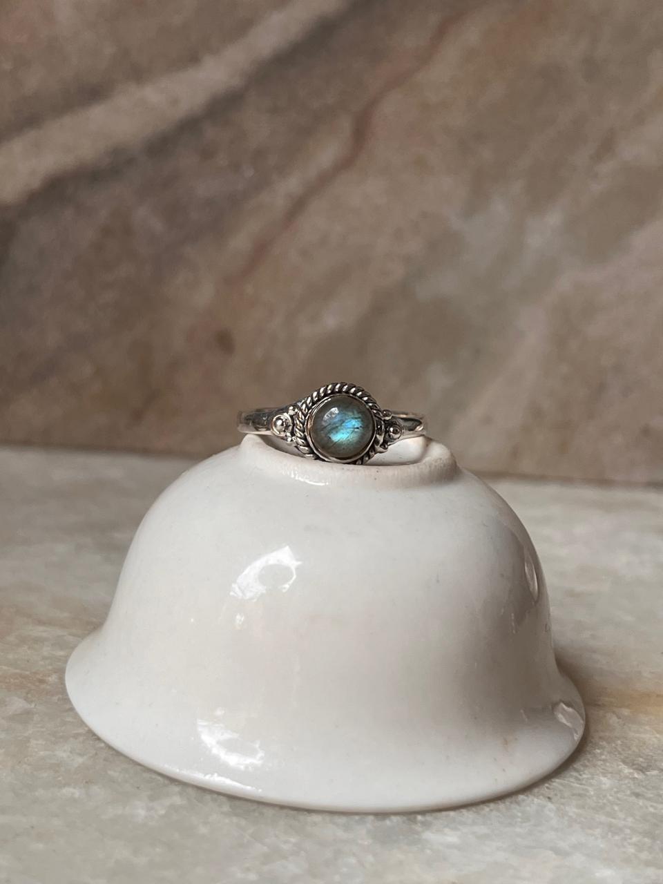 Labradorite Round Boho 925 Sterling Silver Ring