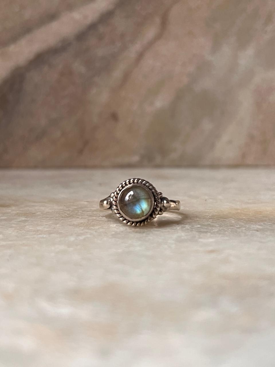 Labradorite Round Boho 925 Sterling Silver Ring