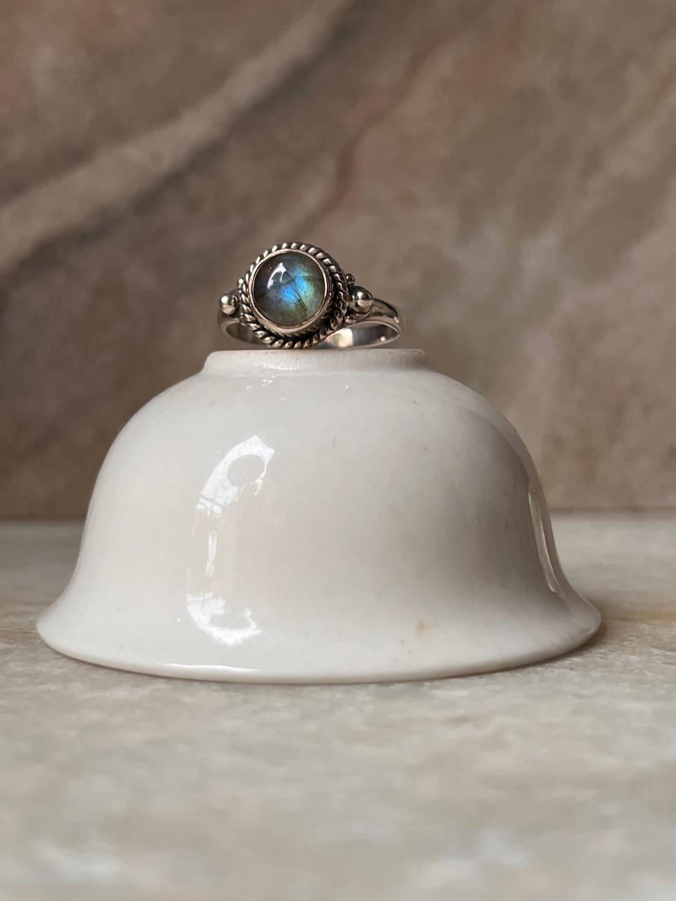 Labradorite Round Boho 925 Sterling Silver Ring