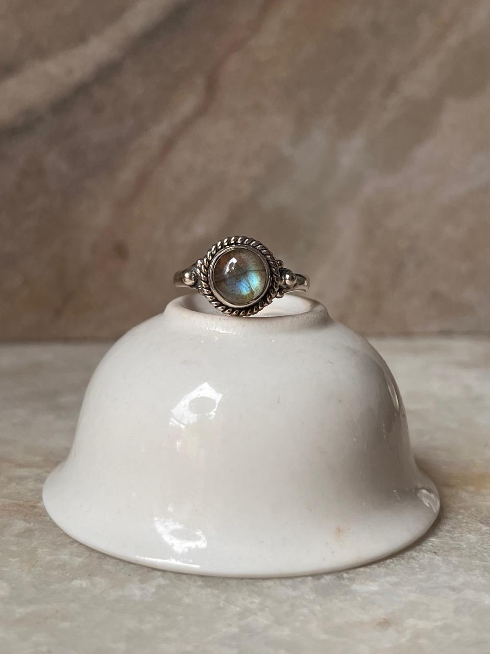 Labradorite Round Boho 925 Sterling Silver Ring