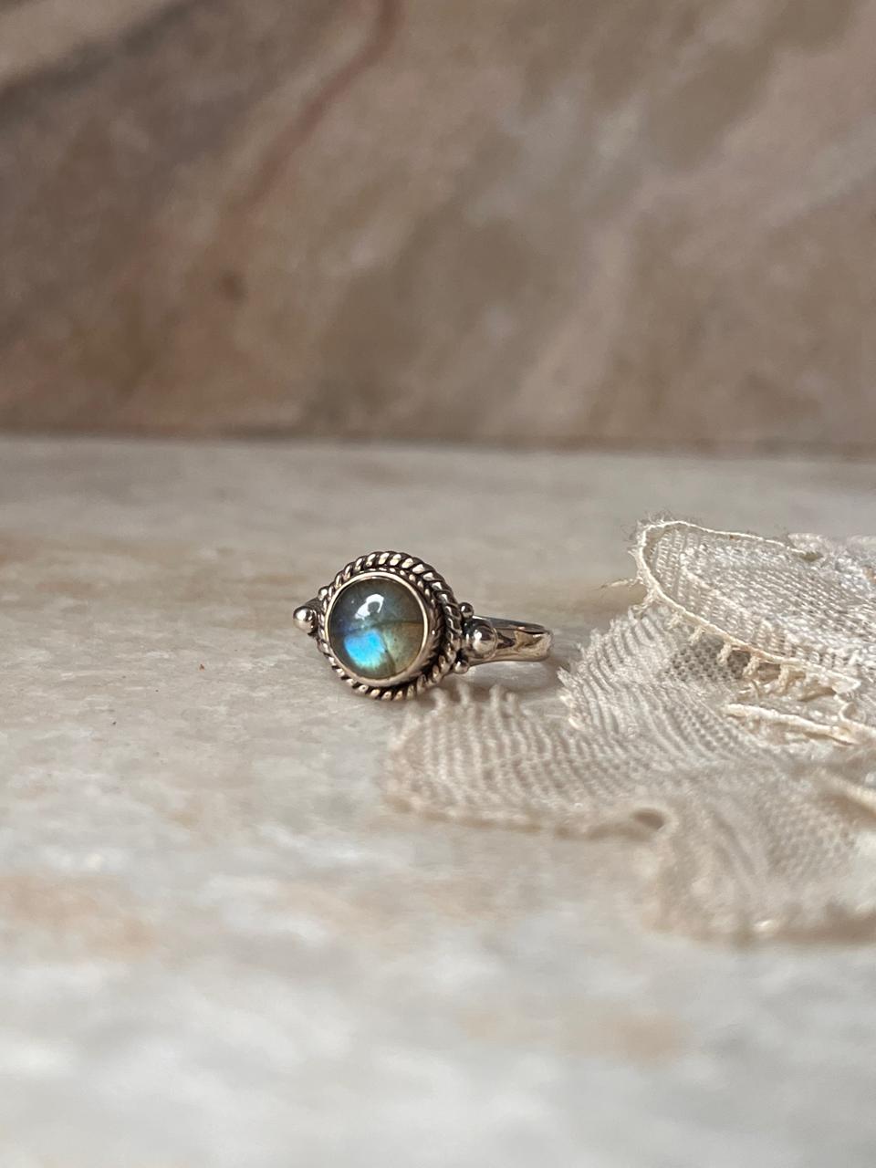 Labradorite Round Boho 925 Sterling Silver Ring