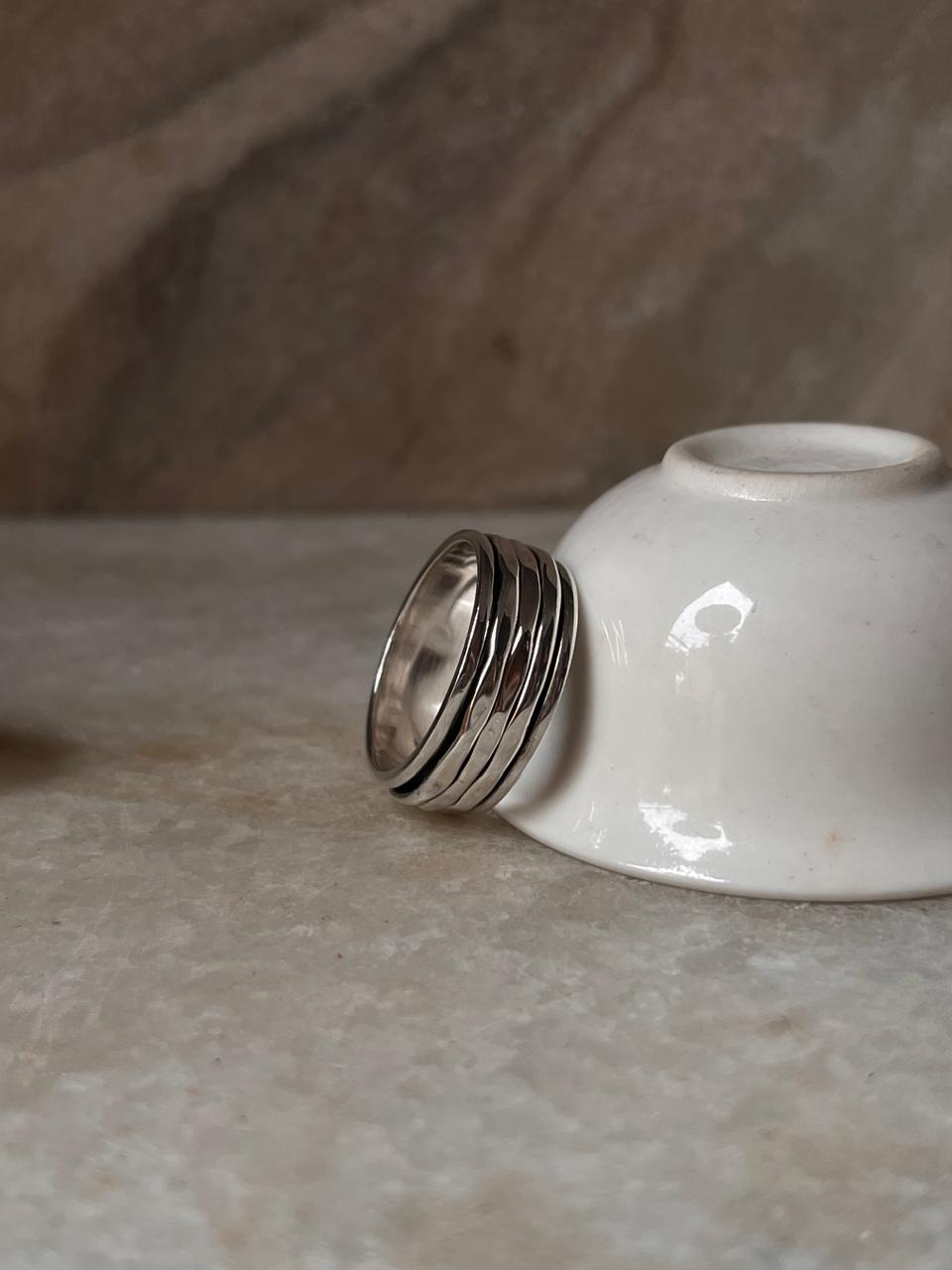 Hammered Spinner/ Meditation/ Jaap 925 Sterling Silver Ring