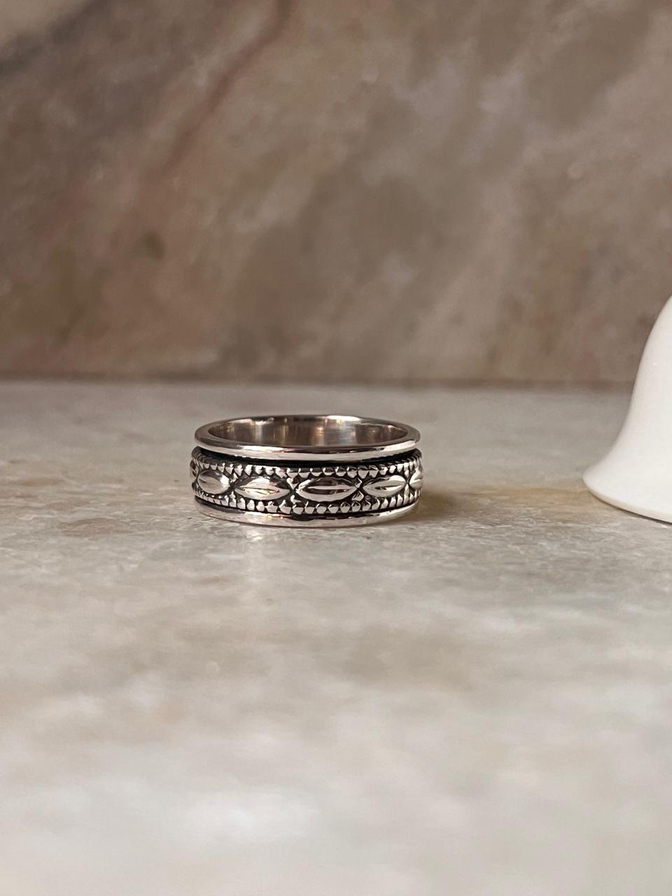 Tribal Rawa Spinner Band 925 Sterling Silver Ring