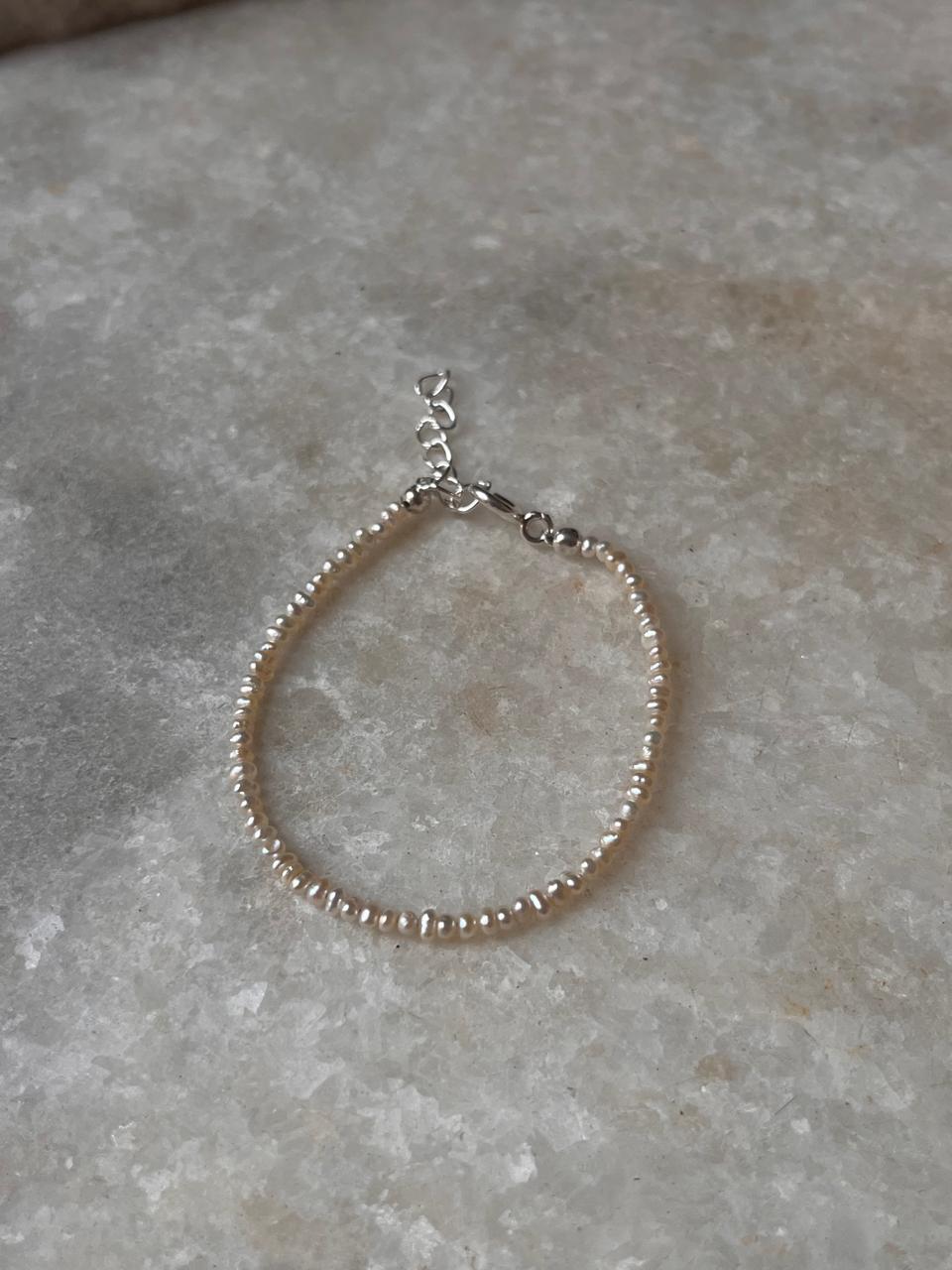 Shiny 2mm pearl bracelet in sterling silver