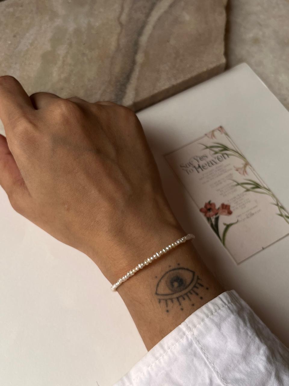 Minimalist freshwater pearl silver lock bracelet