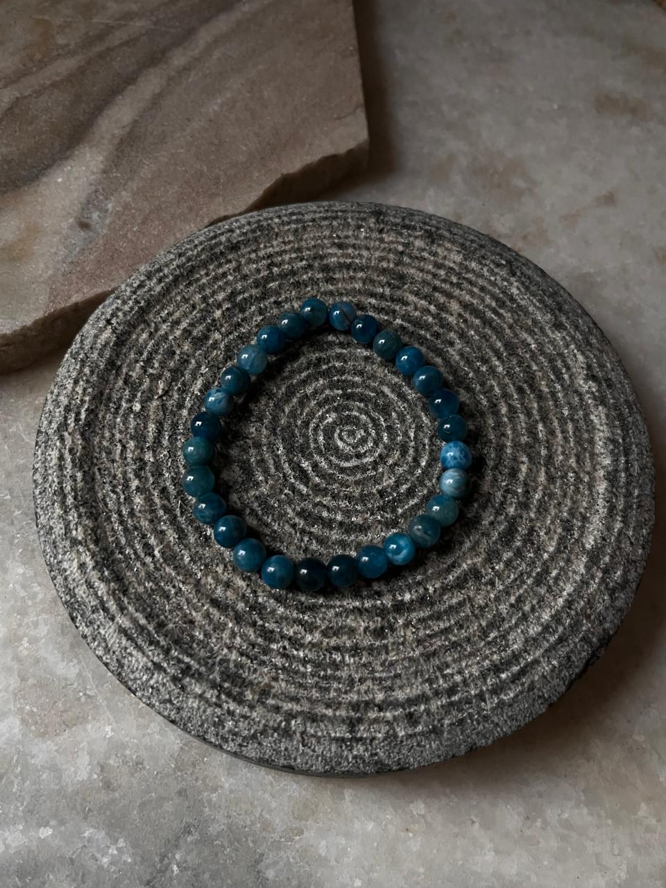Handmade 6mm blue apatite crystal bracelet