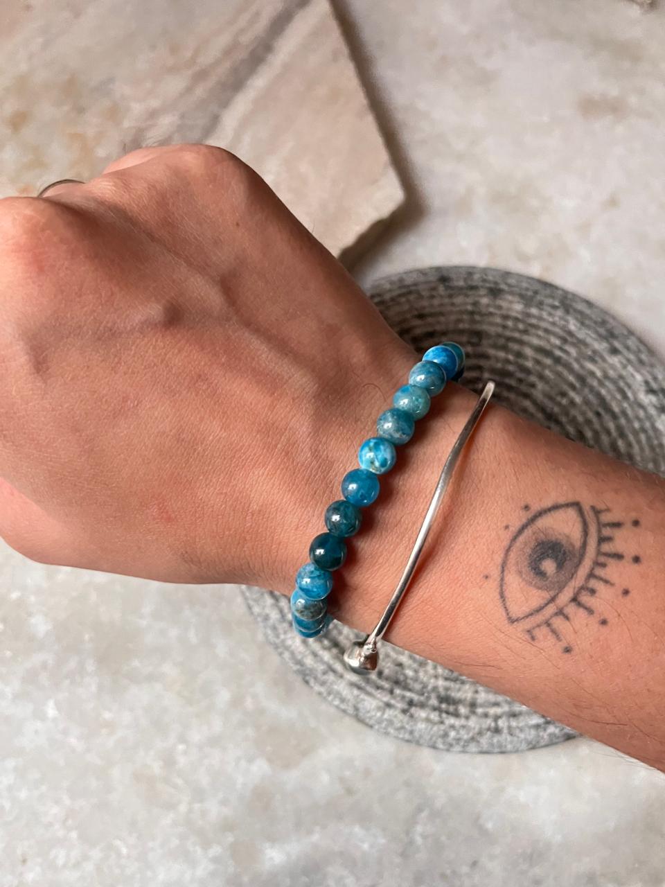 Natural blue apatite gemstone bracelet for healing