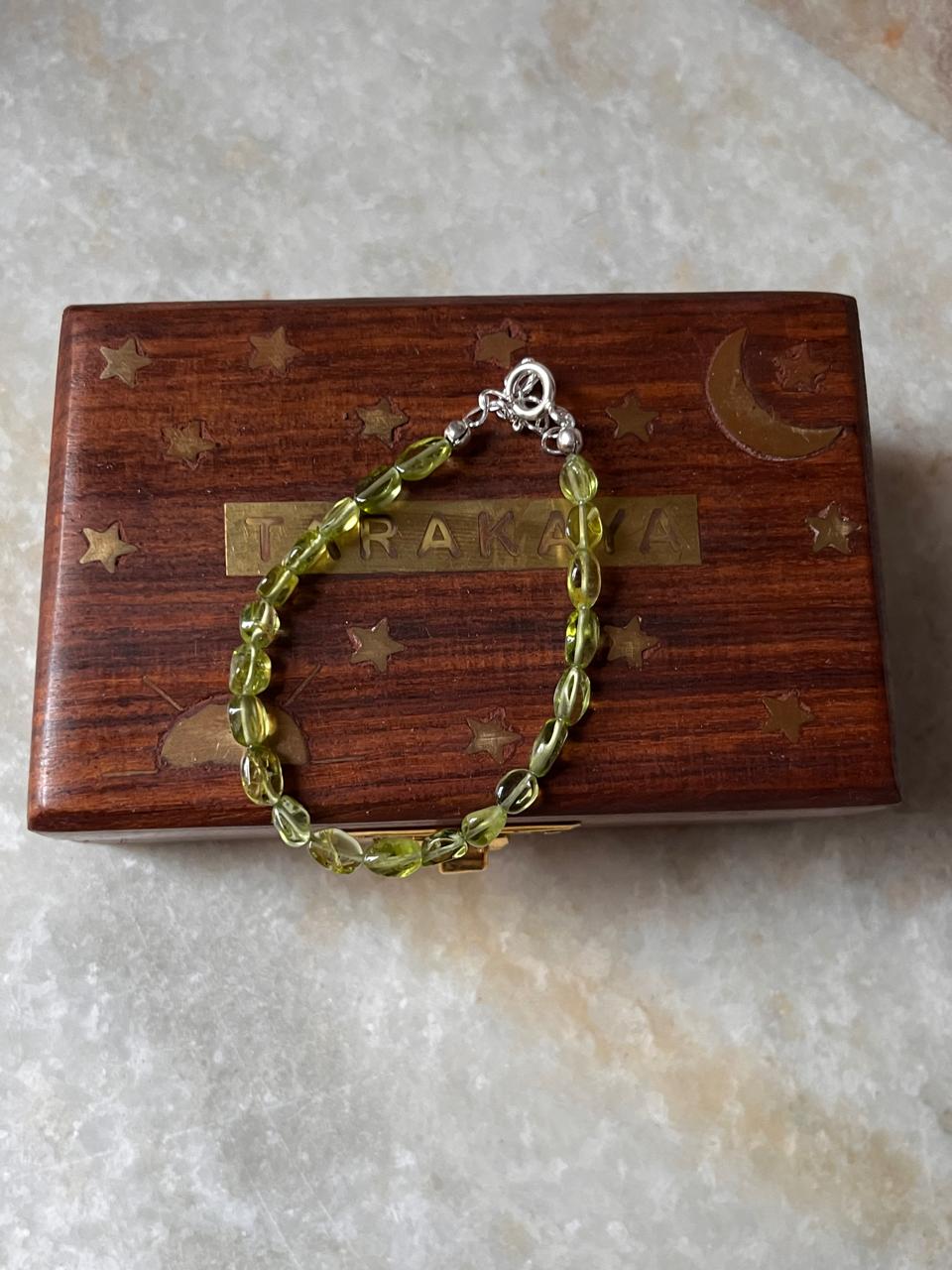 Peridot Oval Crystal 925 Sterling Silver Bracelet