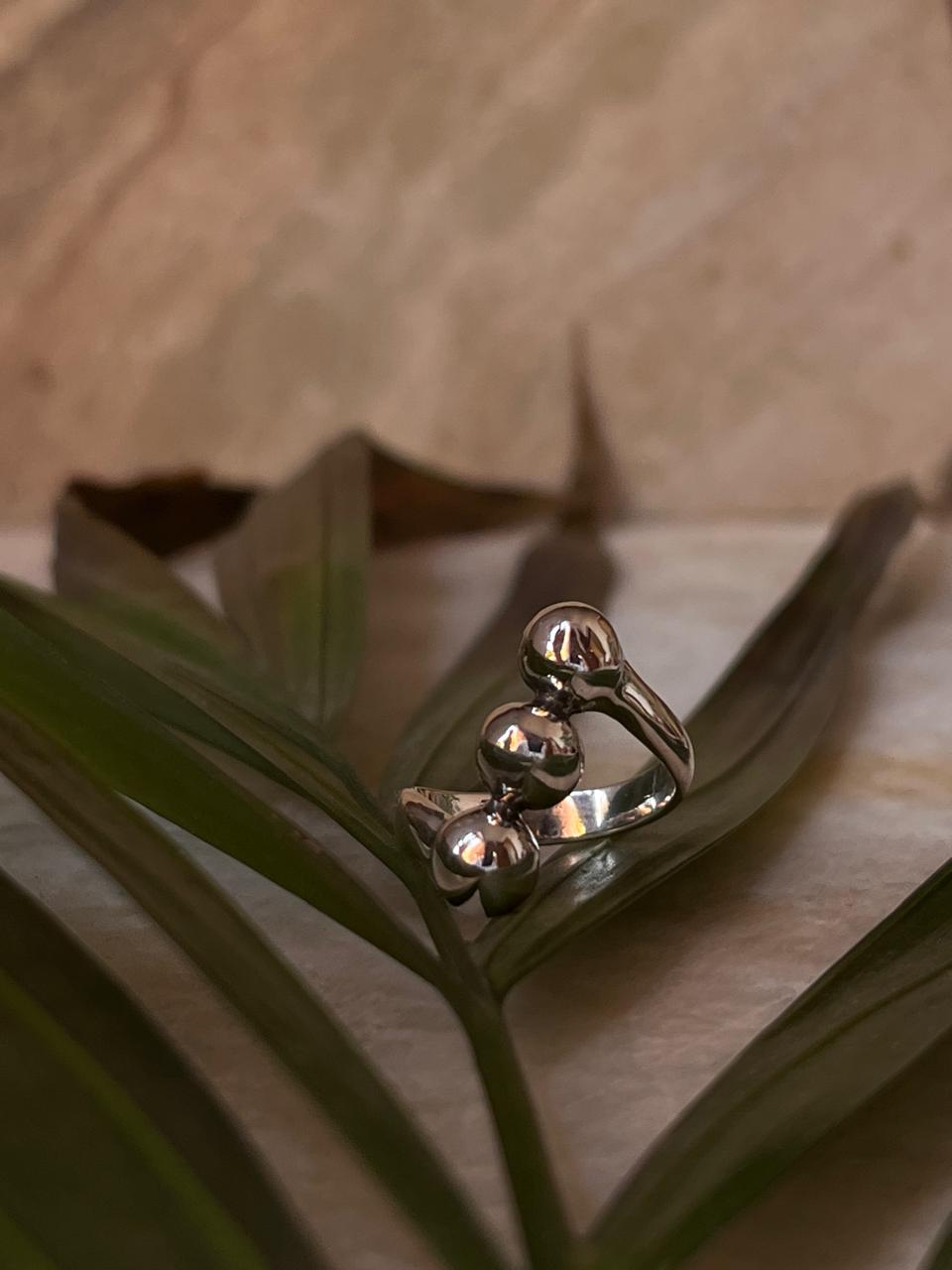 Handcrafted Contemporary Triple Dots Sterling Silver Ring