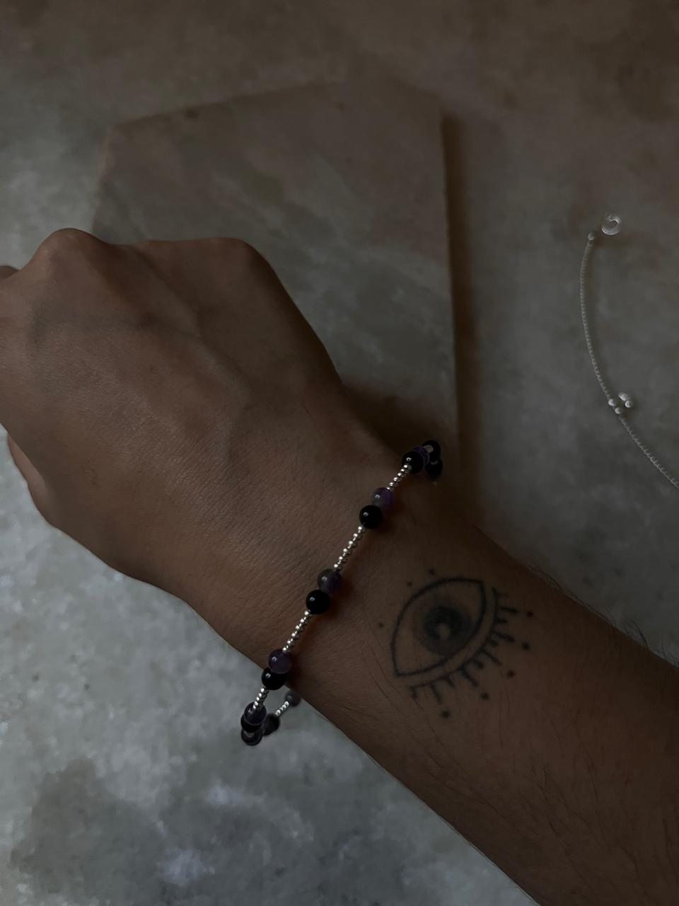 Elegant Black Onyx and Amethyst Gemstone Silver Beads Bracelet