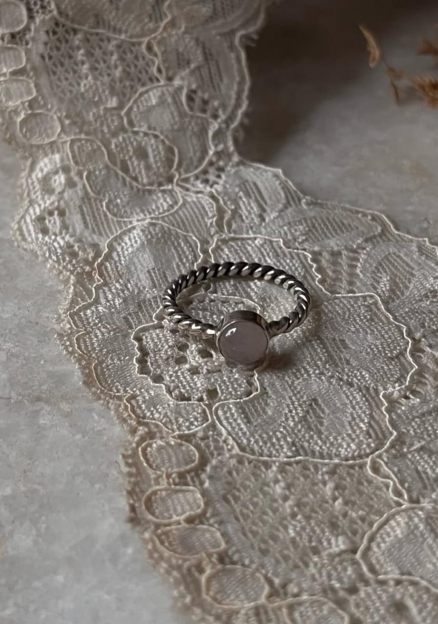 Rose Quartz Rope Band 925 Sterling Silver Ring