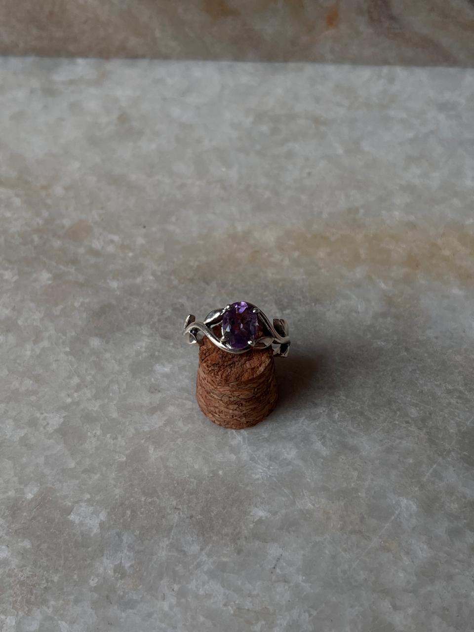 Amethyst Leaf 925 Sterling Silver Ring
