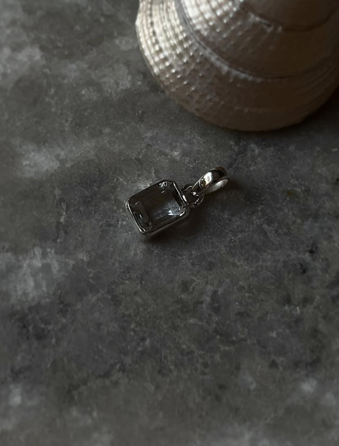 Clear Quartz Rectangle Cut 925 Sterling Silver Unisex Pendant