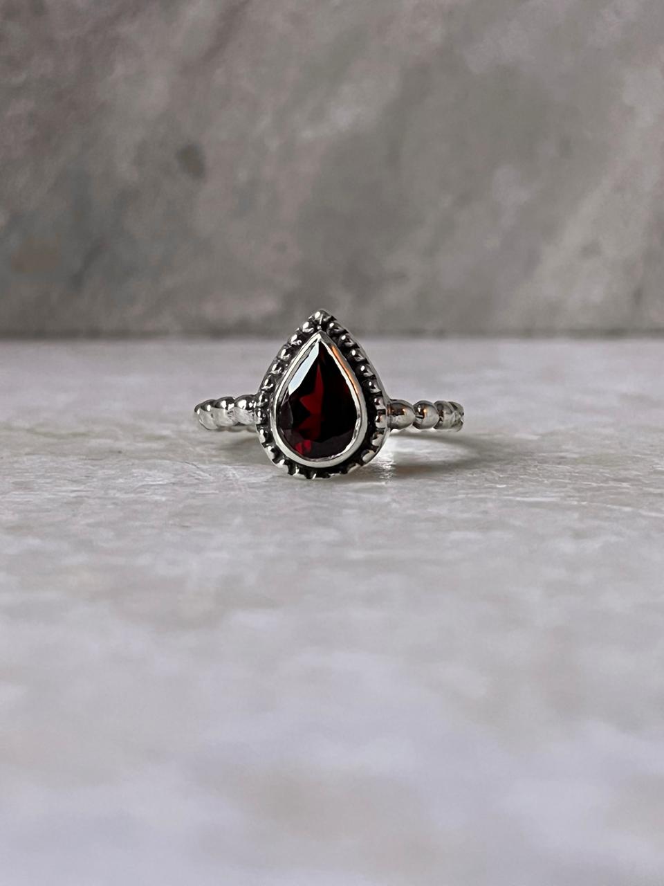 Garnet Pear Dot Band 925 Sterling Silver Ring