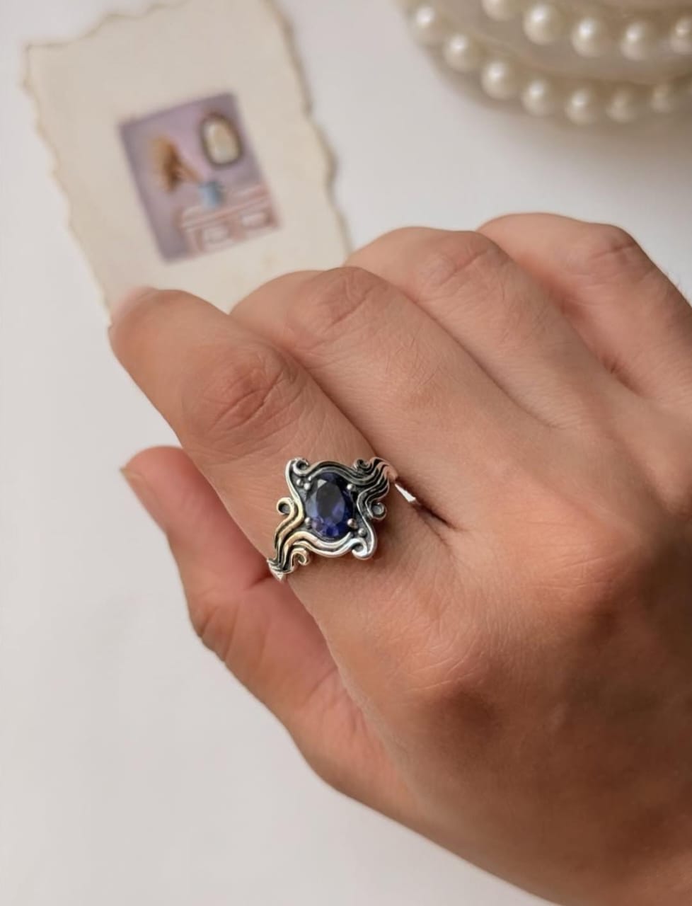Artistic Wavy Pattern Iolite Studded Silver Ring