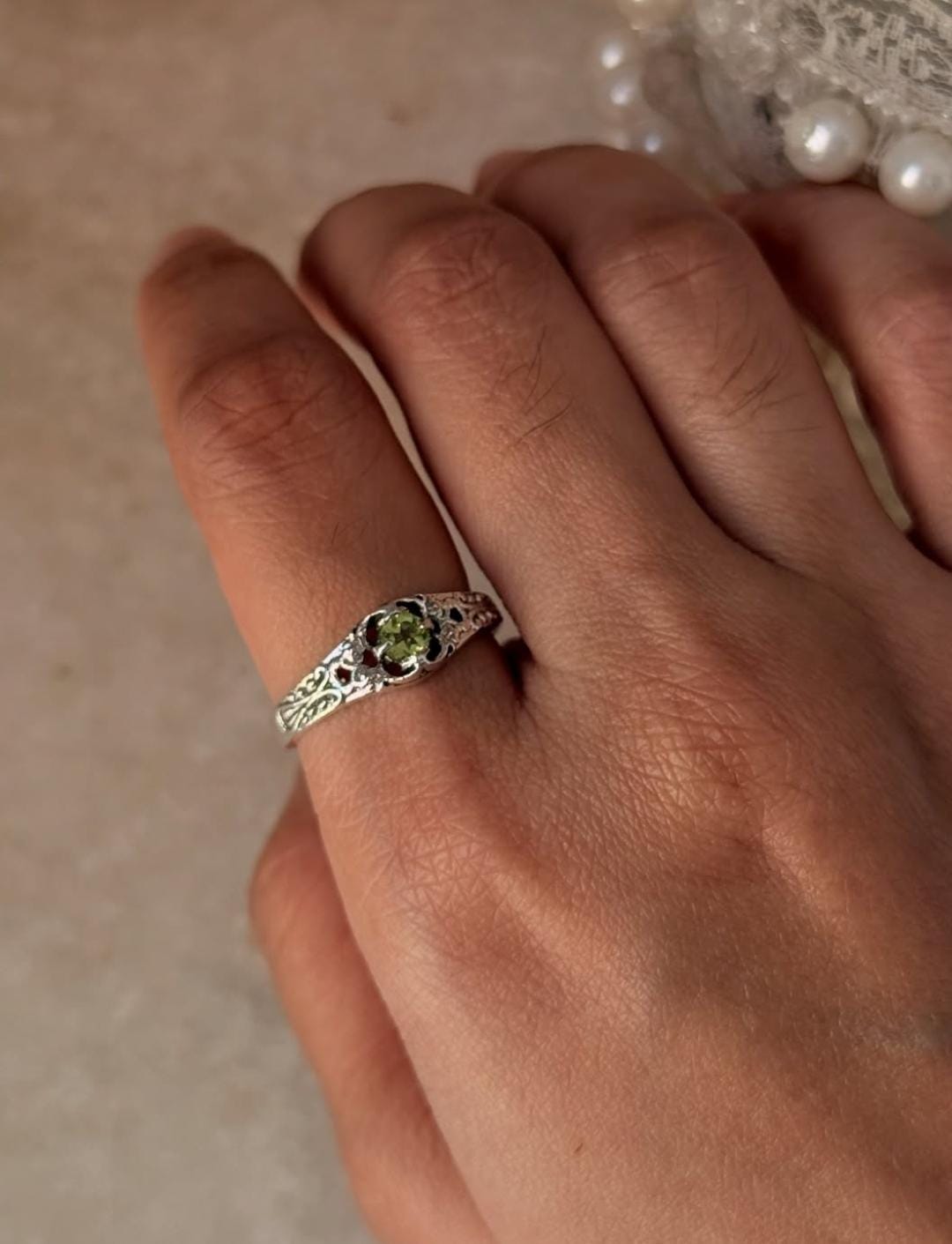 Detailed Vintage Style Peridot 925 Silver Statement Ring