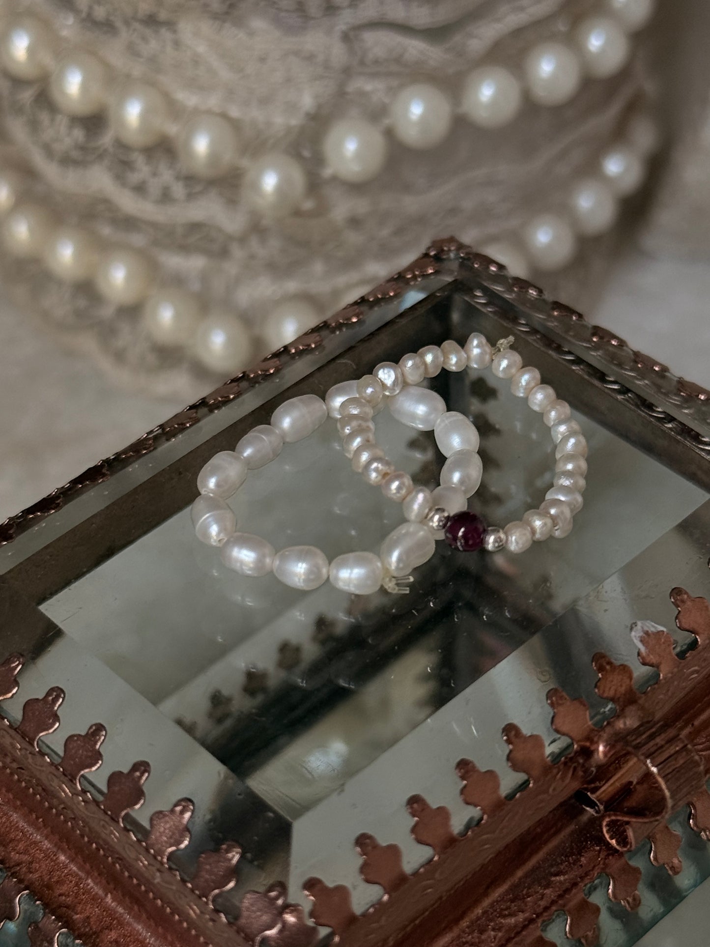 Natural Crystal Stretchy Shiny Basra Pearl & Garnet Silver Ball Rings