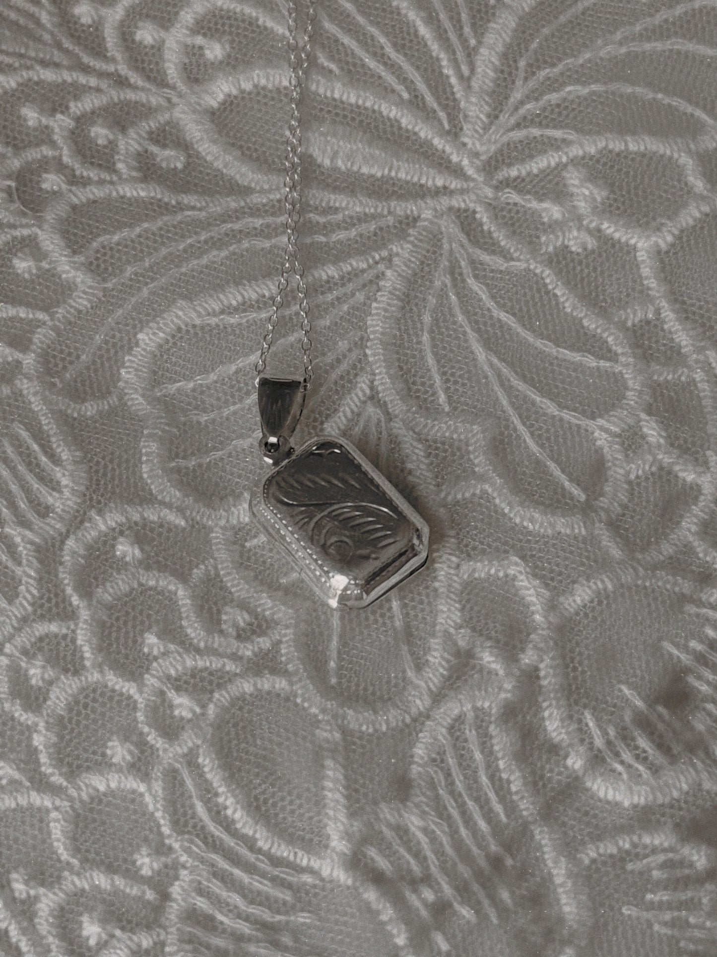 925 Sterling Silver Classic Rectangular Vintage Motifs Engraved Photo Pendant