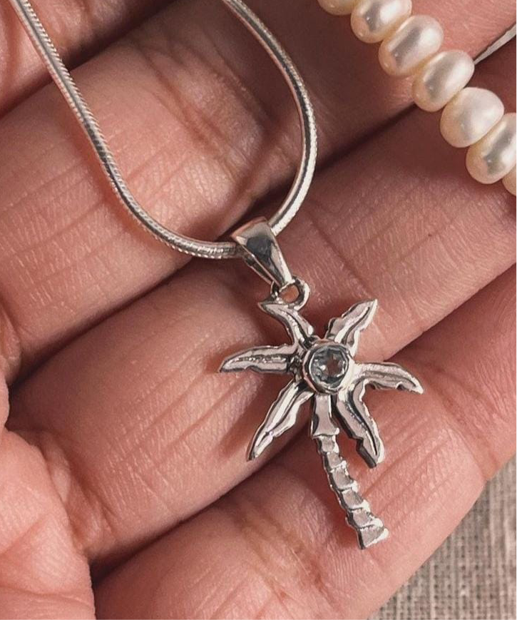 Chic Blue Topaz Palm Tree Pendant in Silver