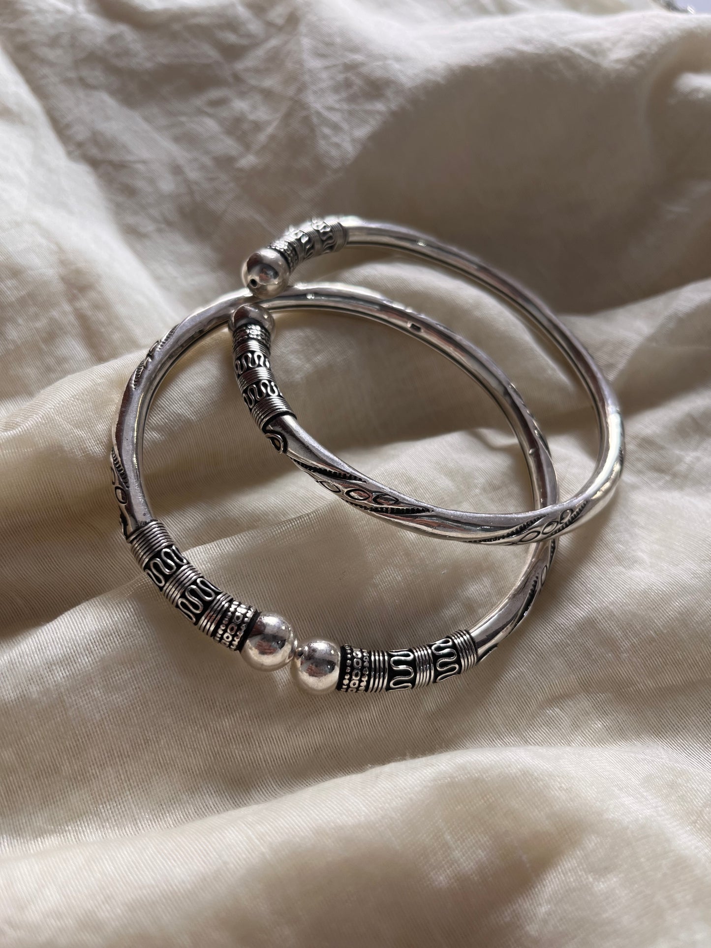 Design 2 Leg Kada in Silver for Stylish Footwear Accessory