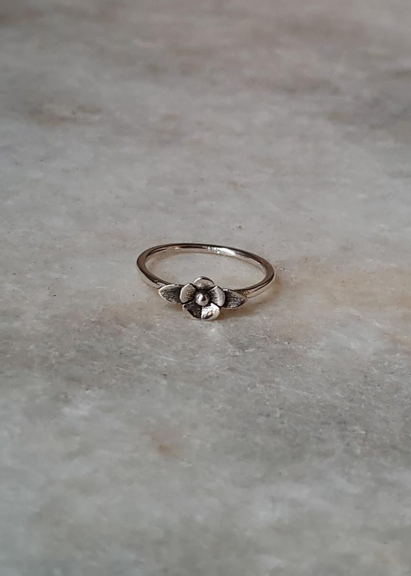 925 Sterling Silver Flower Leaf Ring