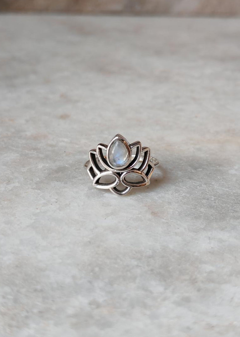 925 Sterling Silver Moonstone Divine Lotus Ring