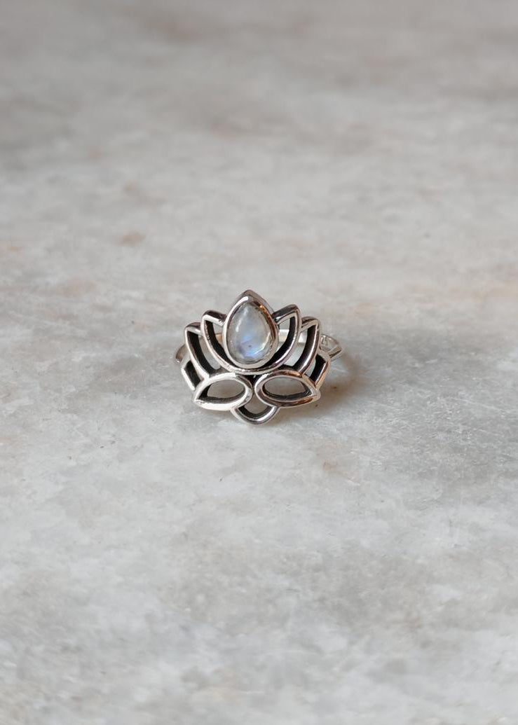 925 Sterling Silver Moonstone Divine Lotus Ring