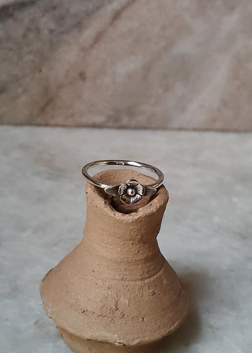 925 Sterling Silver Flower Leaf Ring