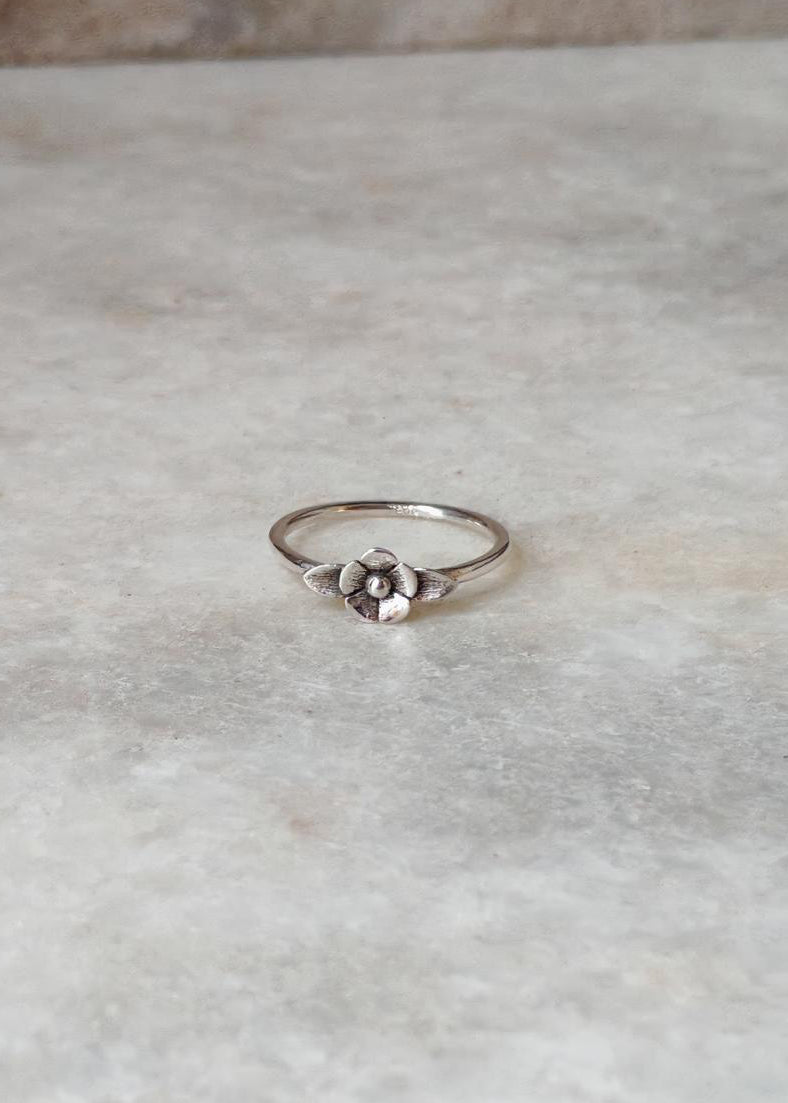 925 Sterling Silver Flower Leaf Ring