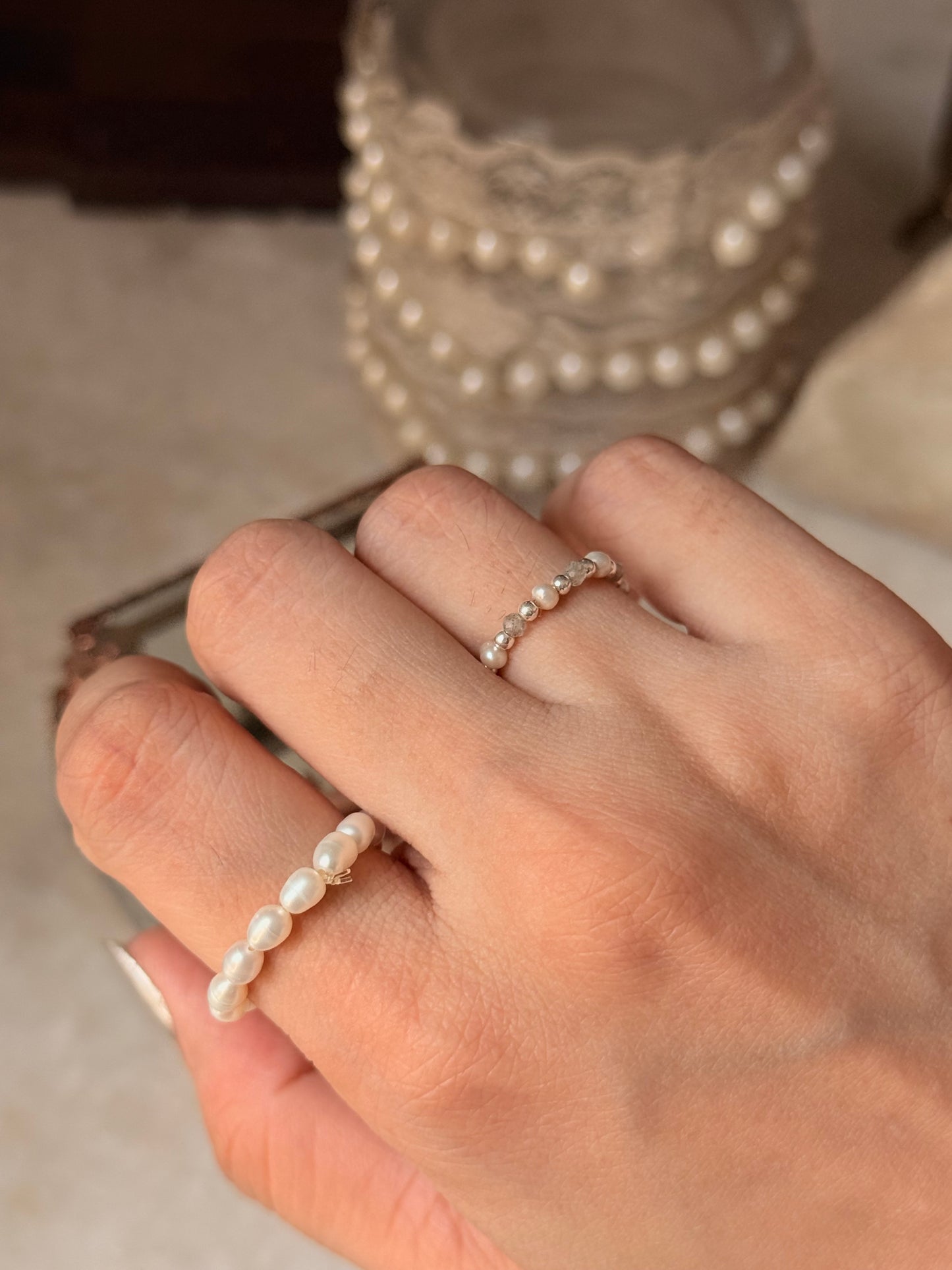 Natural Crystal Stretchy Shiny Basra Pearl & Labradorite Silver Ball Rings