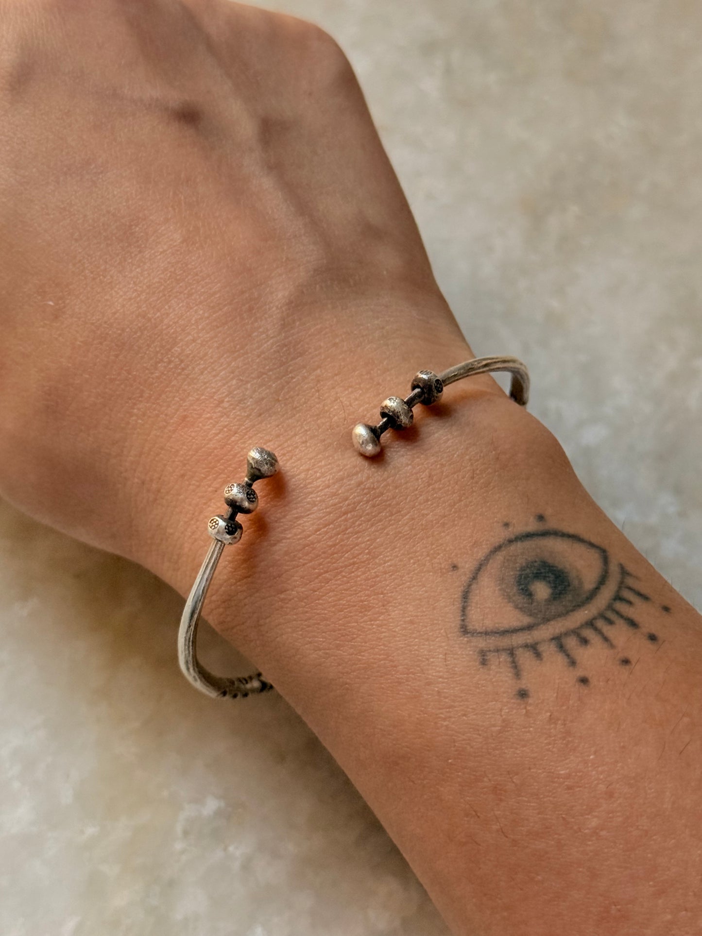 925 Sterling Silver Antique Hill Tribe Handcrafted Floral & Silver Beads Adjustable Kada