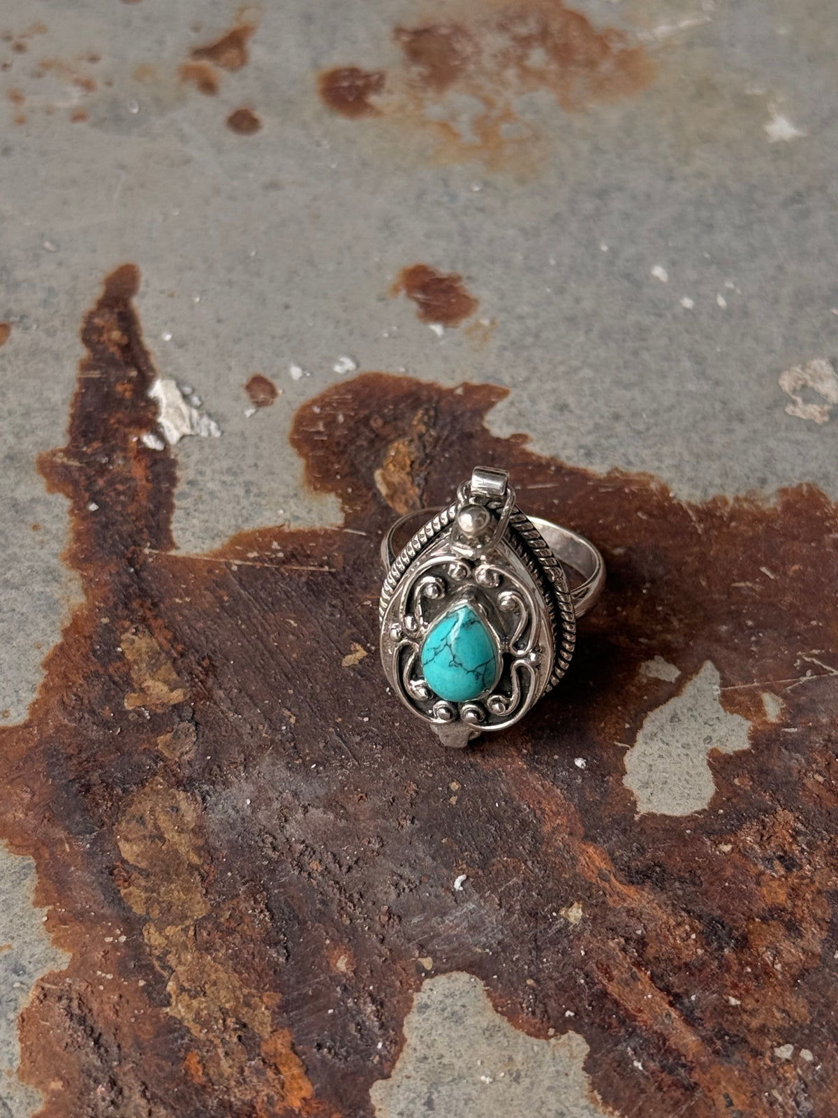 925 Sterling Silver Faux Turquoise Storage Ring
