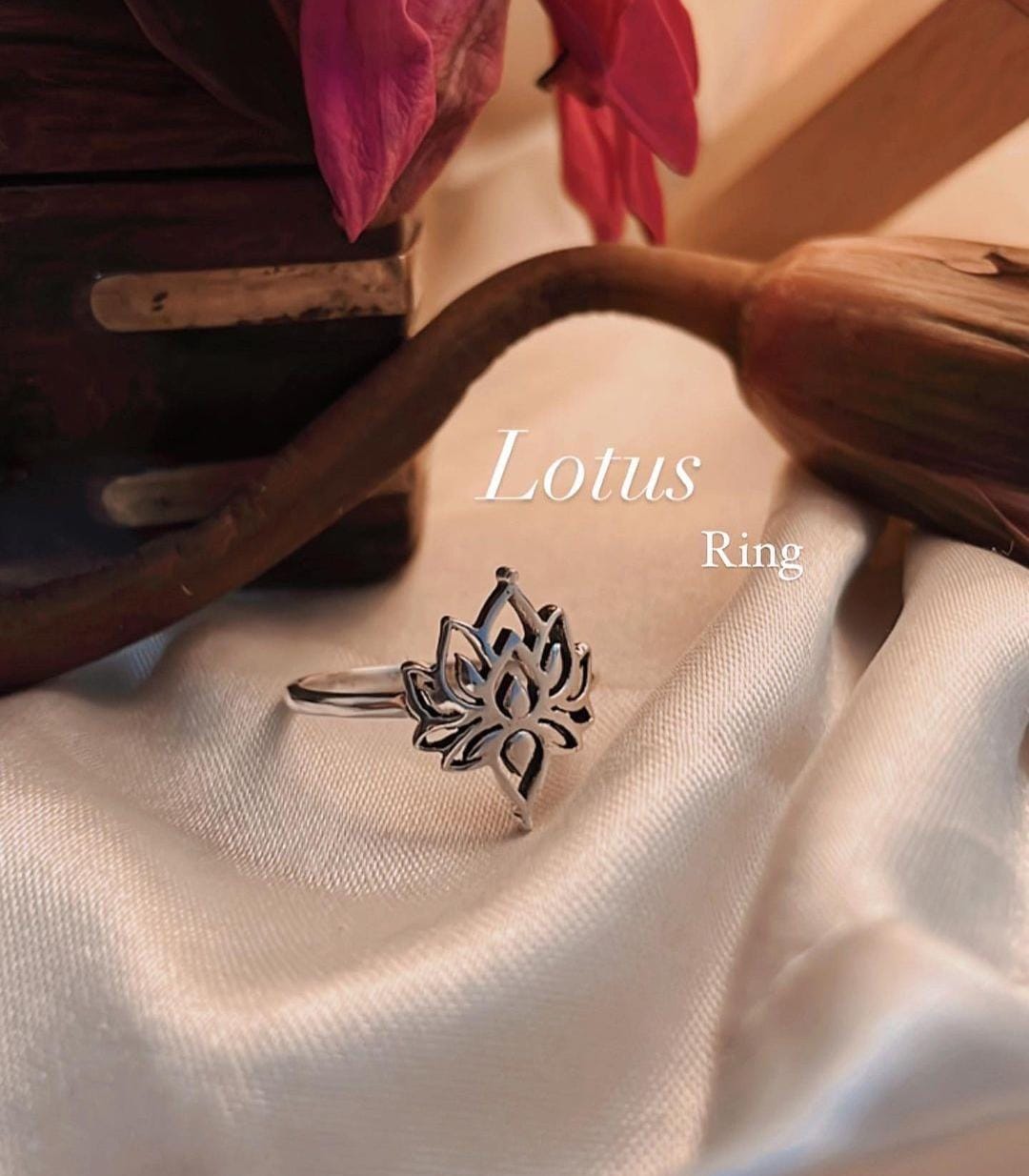 Small divine lotus design silver ring