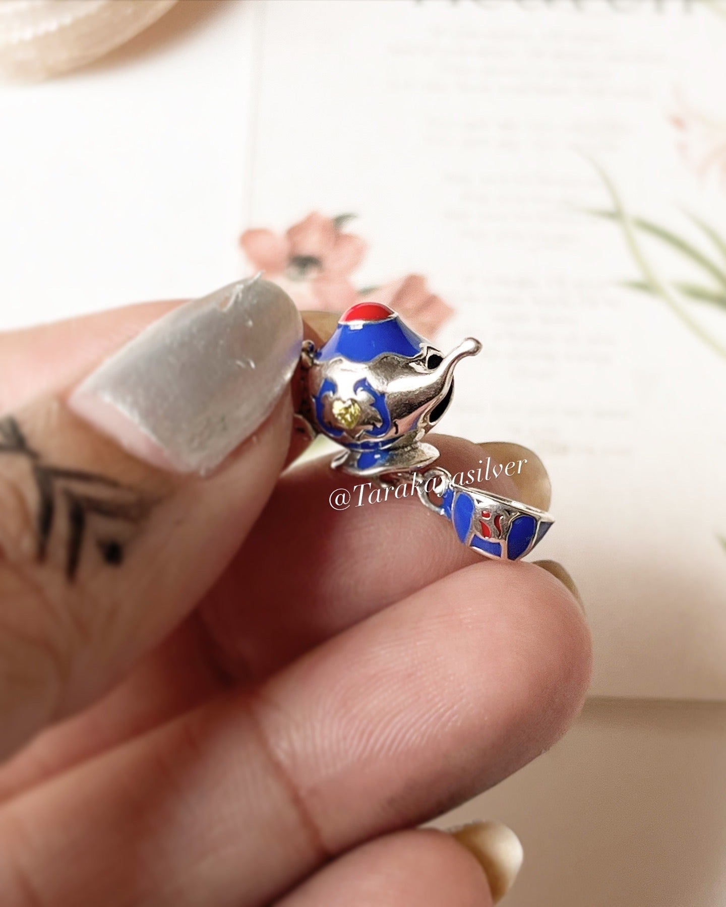 Handcrafted tea pot and cup charm in high-quality 925 silver