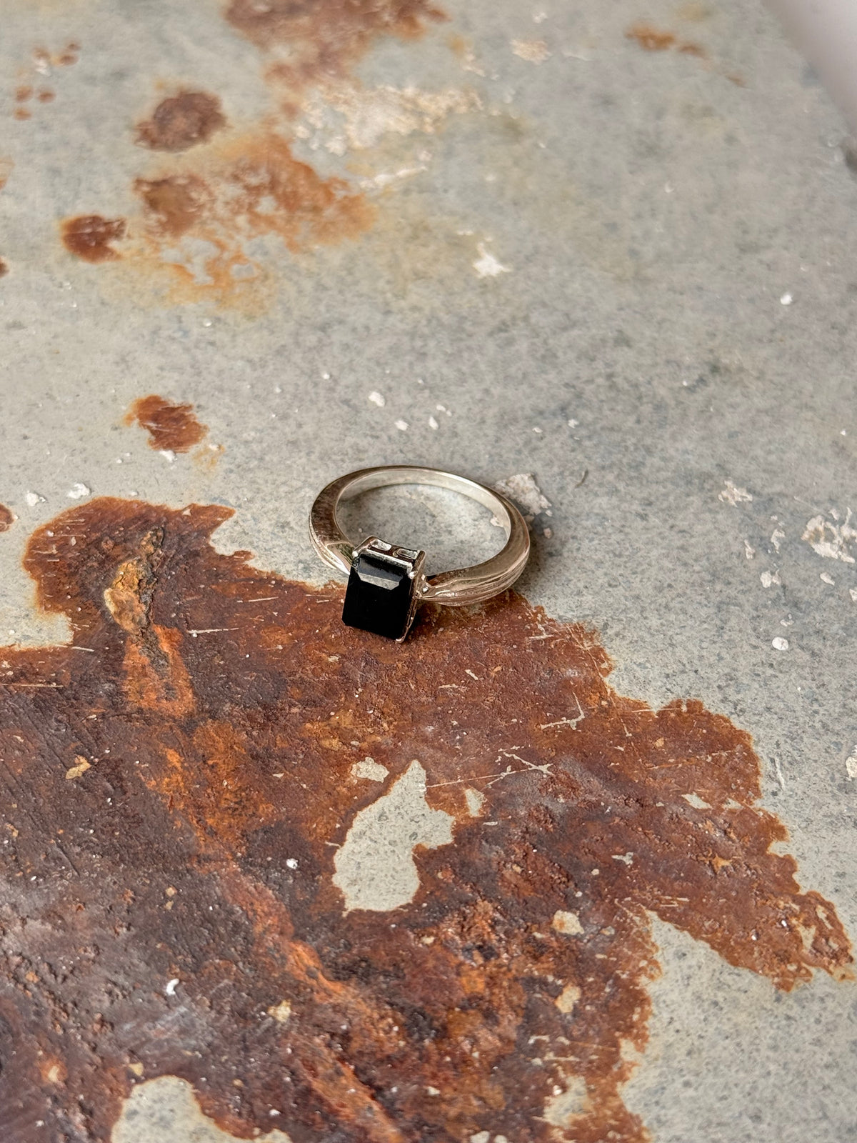 925 Sterling Silver Black Onyx Rectangle Contemporary Style Ring