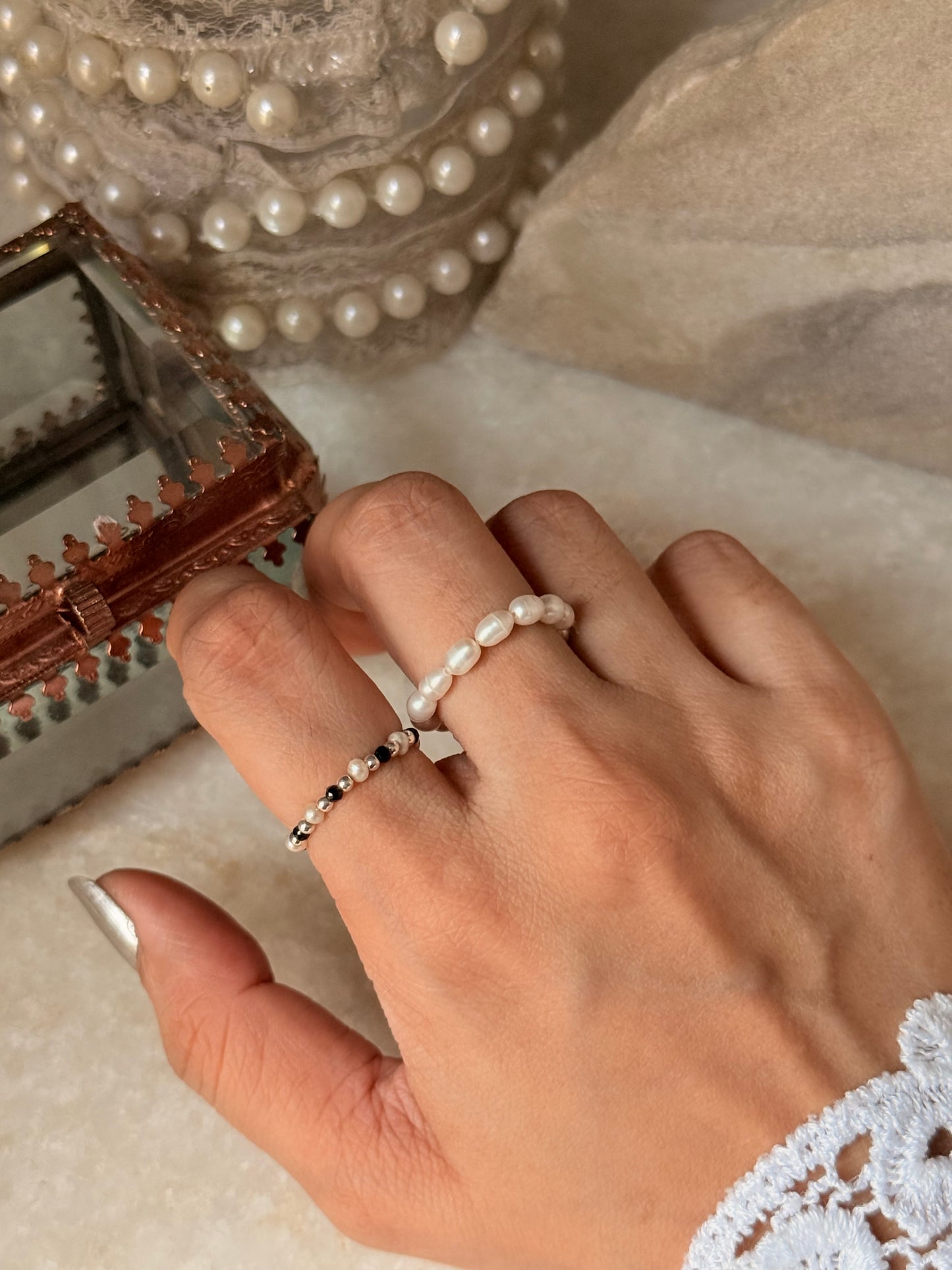 Natural Crystal Stretchy Shiny Basra Pearl & Black Spinel Silver Ball Rings