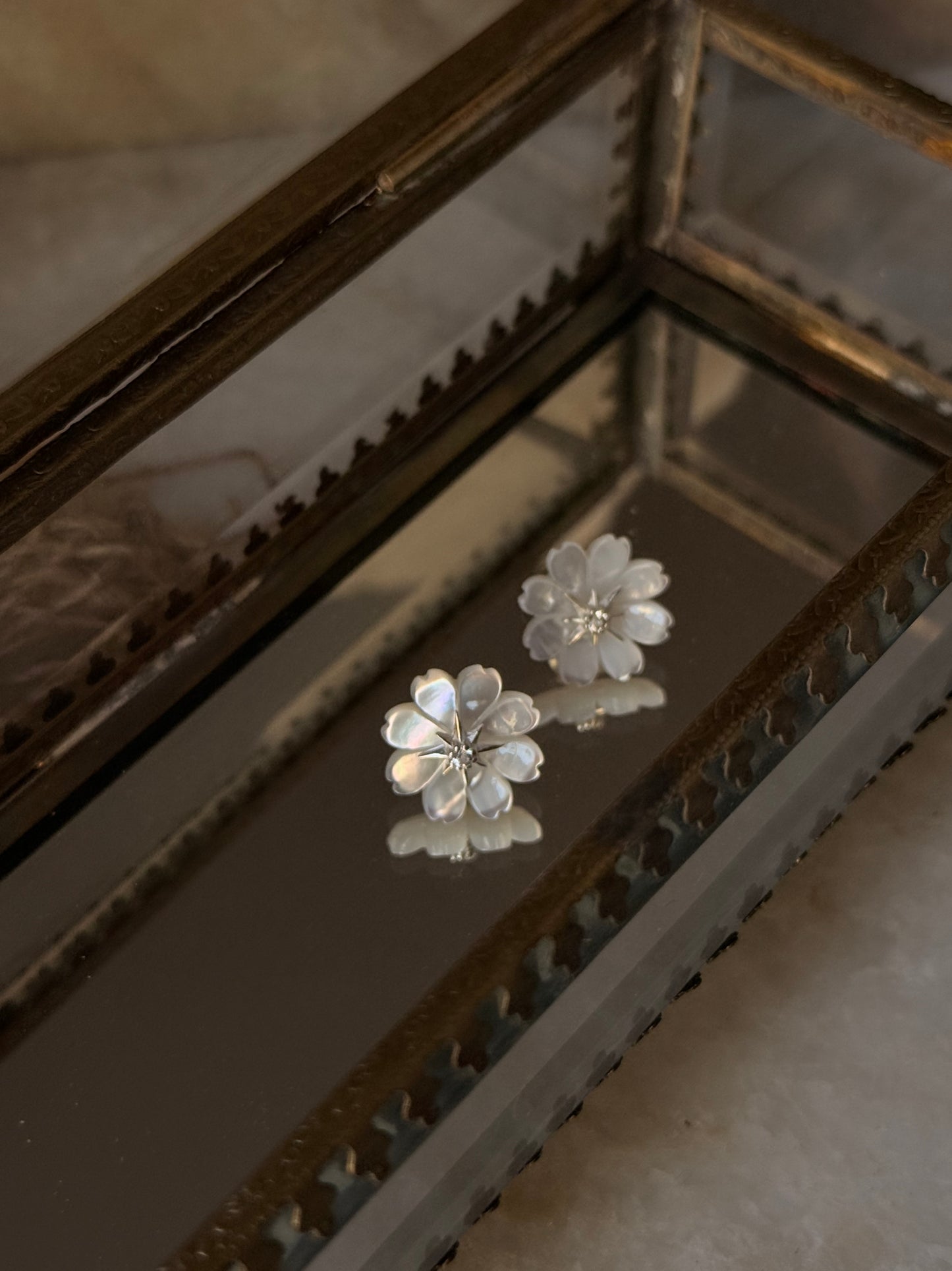 925 Sterling Silver Mother of Pearl Flower Carved , White Topaz North Star Studs - 2 in 1