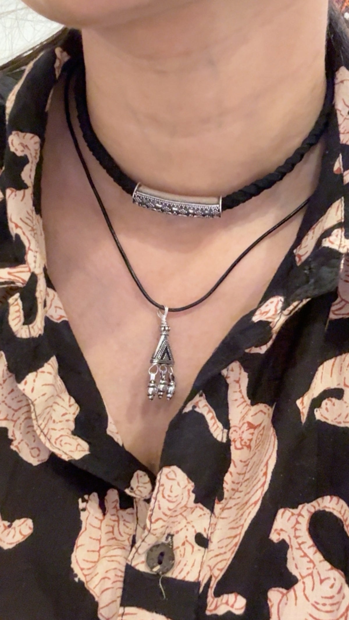925 Sterling Silver Black Leather Cord Knot Mandali Choker Necklace