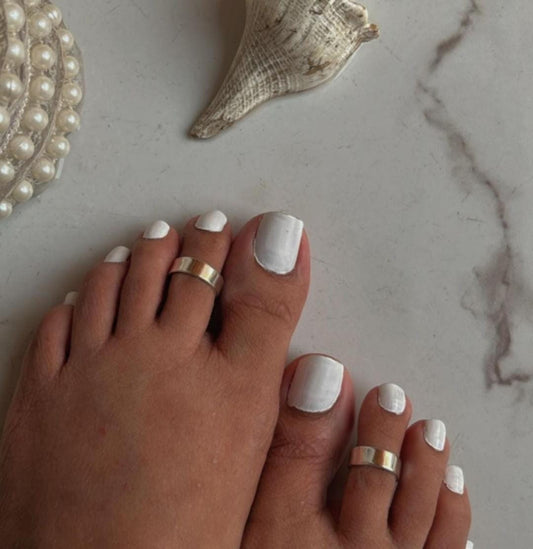 Plain Rectangular Pure Silver Toe Ring