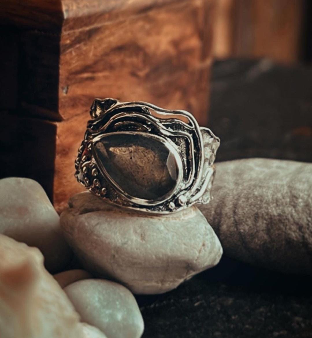 Labradorite Pear Rustic Silver Ring for Natural Charm