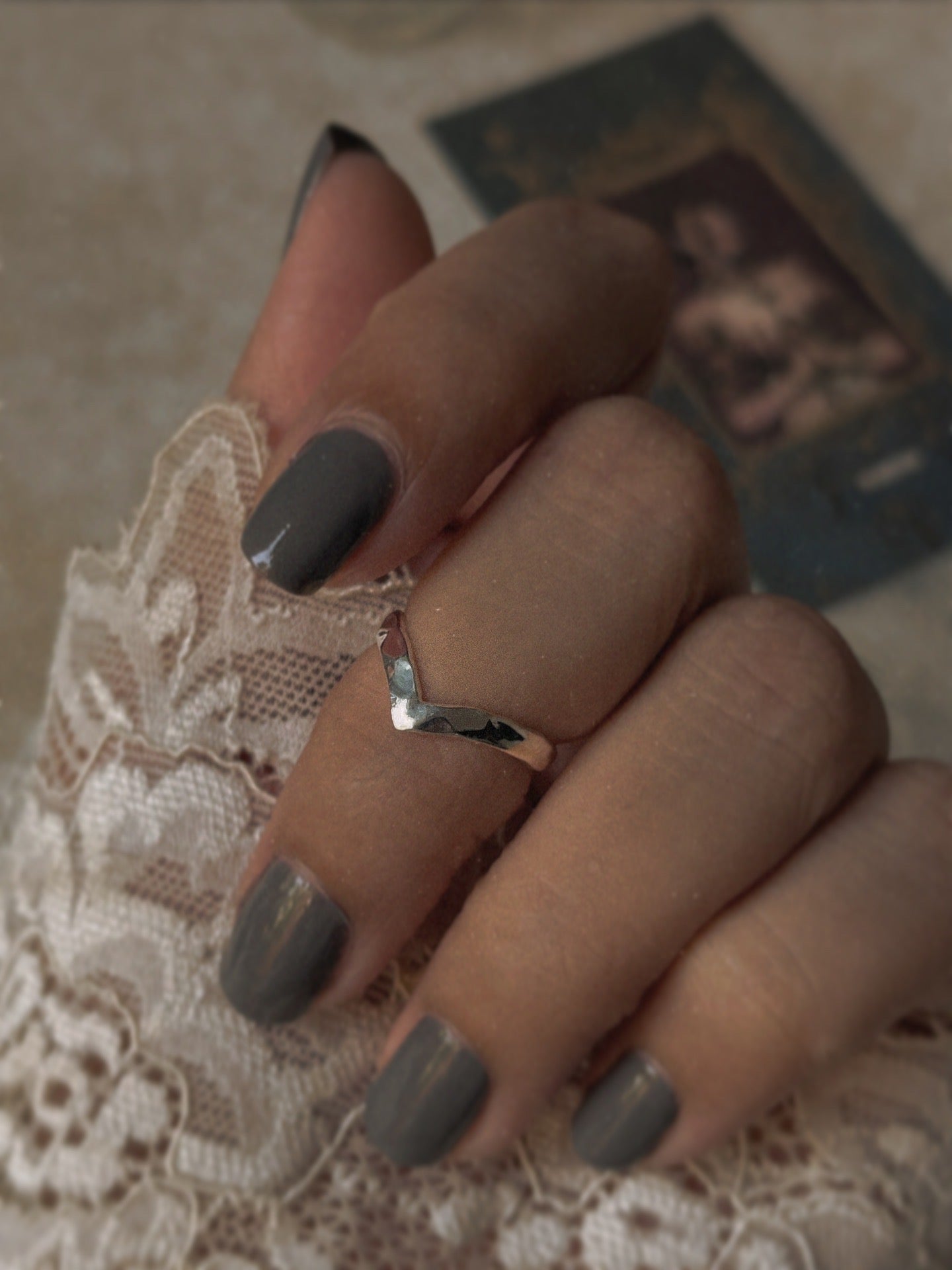 V Hammered Mid / Little Finger Adjustable 925 Sterling Silver Ring