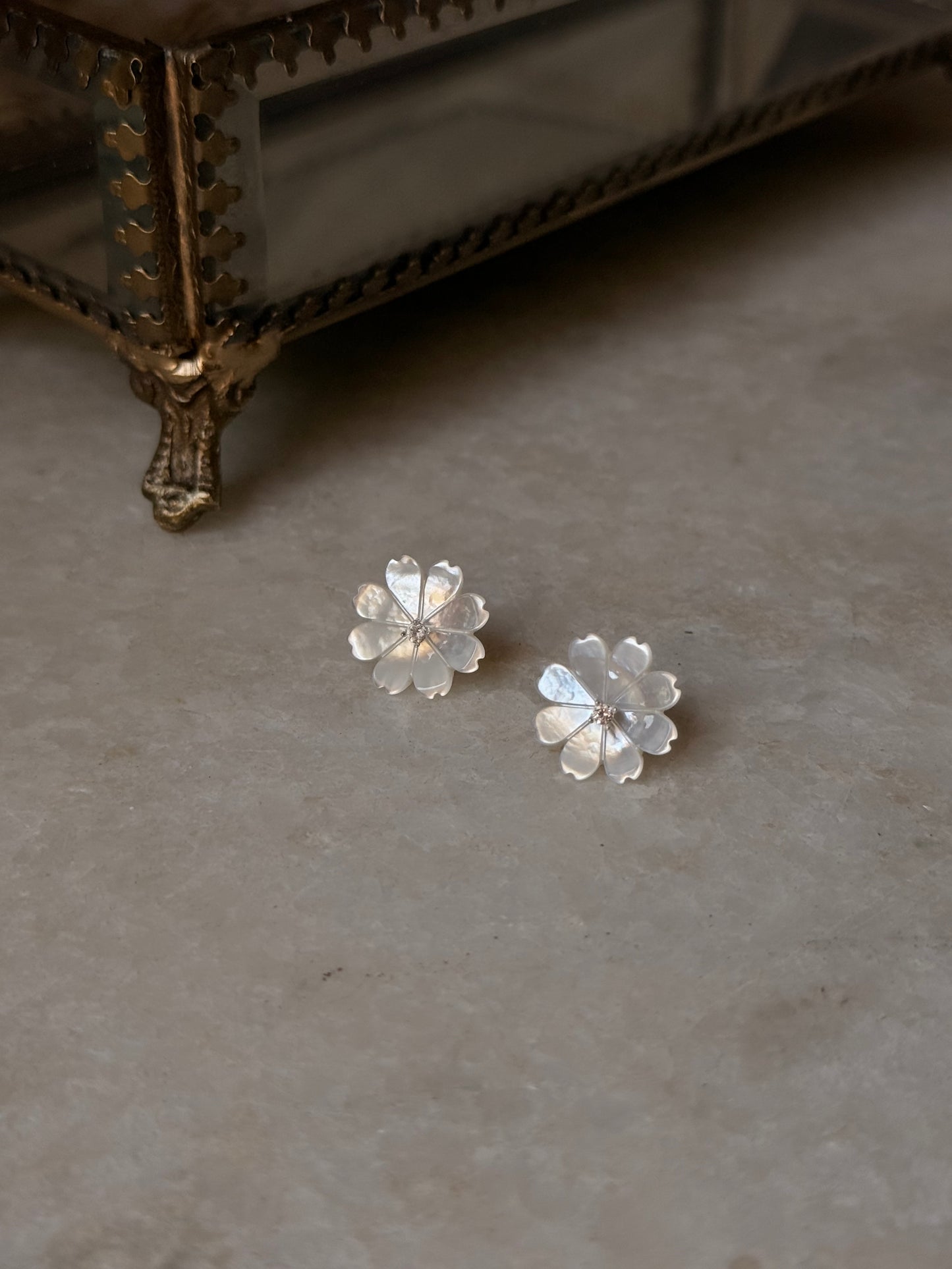 925 Sterling Silver Mother of Pearl Flower Craved - White Topaz Tiny Studs- 2 in 1